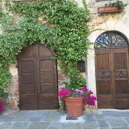 Zauber Im Turm - In Einem Der Schoensten Doerfer Montemerano Exteriör bild