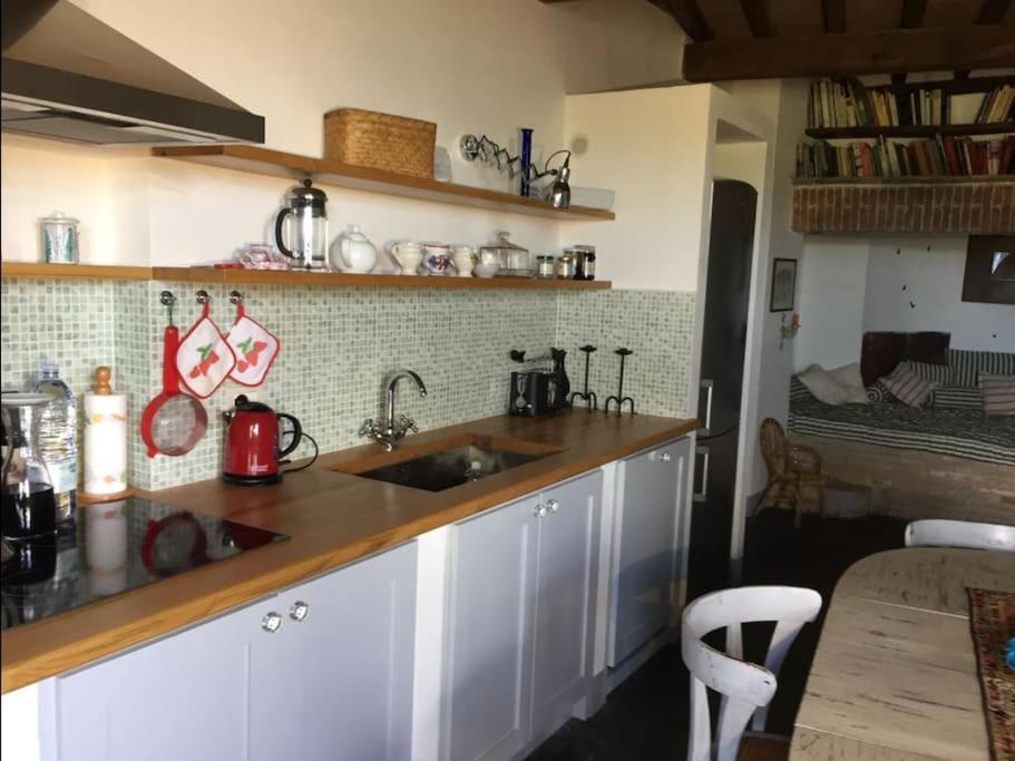 Zauber Im Turm - In Einem Der Schoensten Doerfer Montemerano Exteriör bild