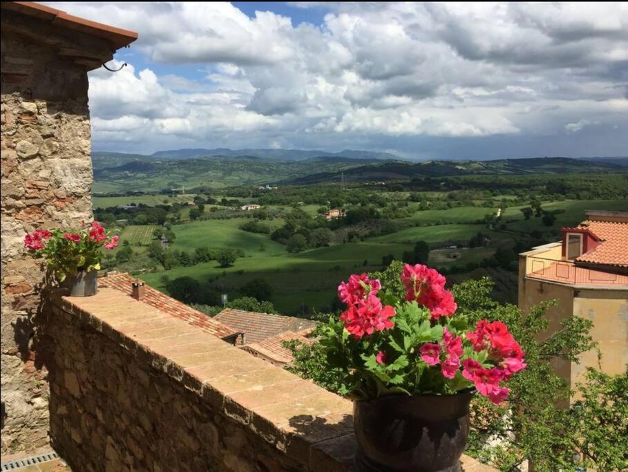Zauber Im Turm - In Einem Der Schoensten Doerfer Montemerano Exteriör bild
